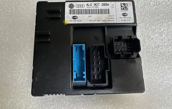 Audi Q7 4L Comfort/convenience module 4L0910289D 4L0907289A 5DK00876282