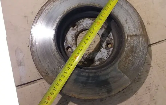 Nissan Primera Front brake disc