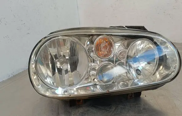 Volkswagen Golf IV Headlight/headlamp