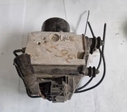 Volkswagen PASSAT B6 ABS Pump 3C0614095P
