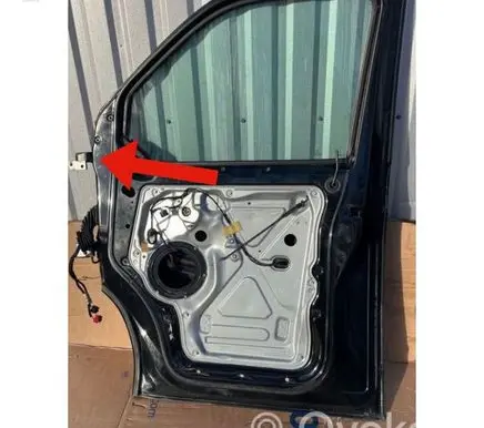 Volkswagen Transporter - Caravelle T5 Front door upper hinge 7H0831402B