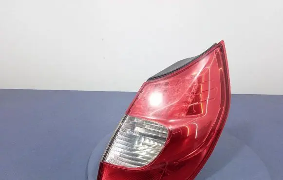 Renault Scenic II - Grand scenic II Rear/tail lights 8200474327