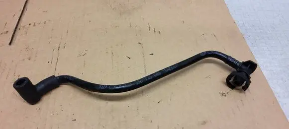Volkswagen Golf V Vacuum line/pipe/hose 03C103558