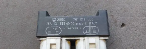 Coolant fan relay