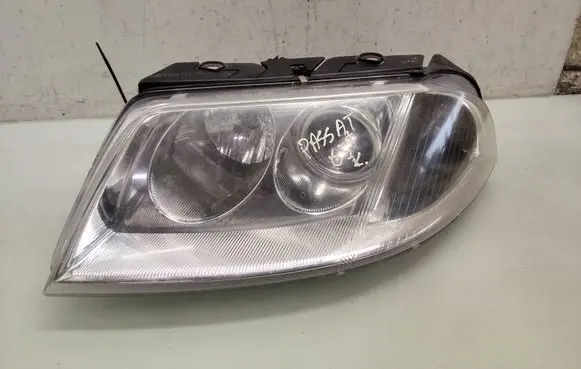 Volkswagen PASSAT B5.5 Headlight/headlamp