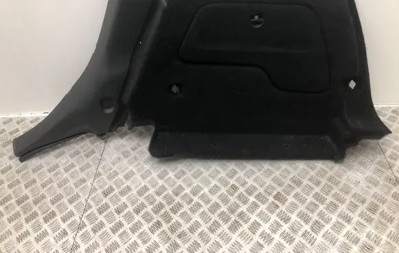 Trunk/boot lower side trim panel