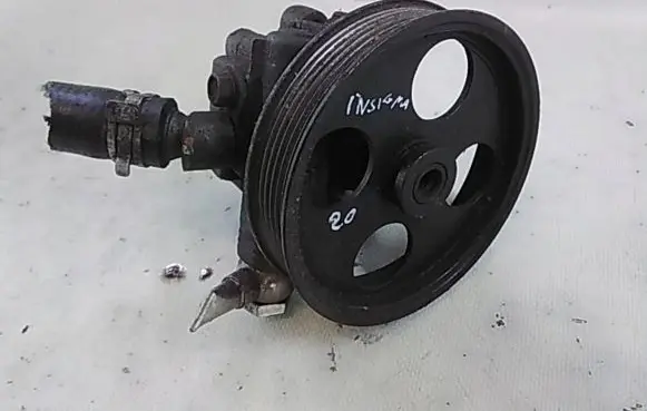 Opel Insignia A Power steering pump