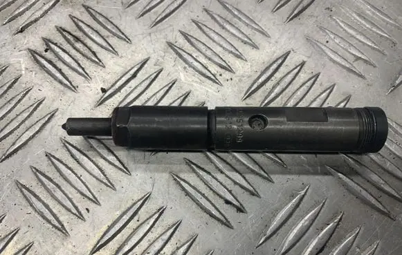Opel Zafira A Fuel injector 55351299