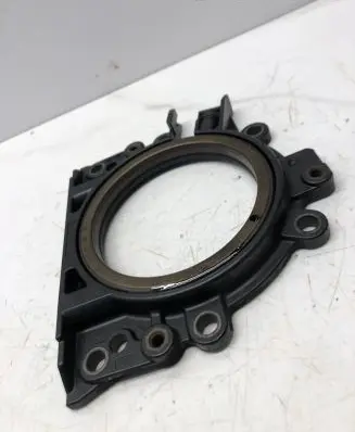 Volkswagen Golf V other engine part 045103173