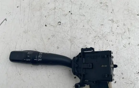 Toyota Avensis T250 Indicator stalk 173650A