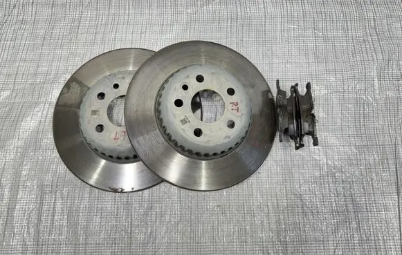 Land Rover Discovery Sport Brake discs and calipers set 