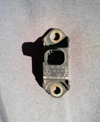 Mercedes-Benz C W203 Airbag deployment crash/impact sensor 0025426918