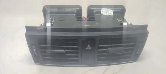 Mercedes-Benz C W204 Dash center air vent grill A2048304054 6846001