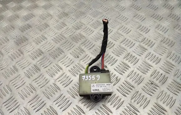 Glow plug pre-heat relay