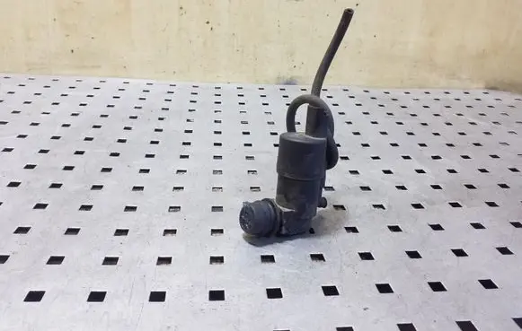 Windscreen/windshield washer pump