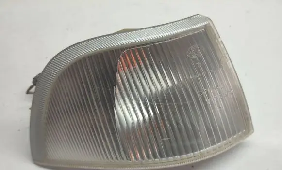 Volvo S40, V40 Front indicator light 30806987 E101117