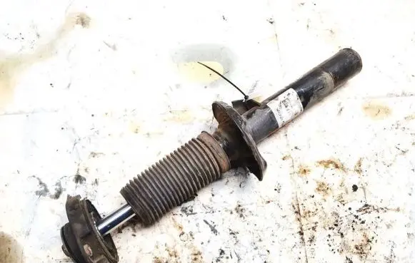 Volkswagen Touran II Front shock absorber/damper