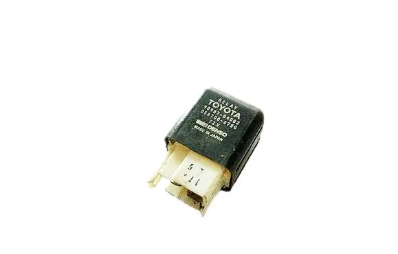 Toyota Avensis T220 Fuse box set 90987-04002