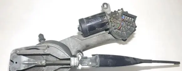 Mercedes-Benz E W210 Wiper motor 0390241429