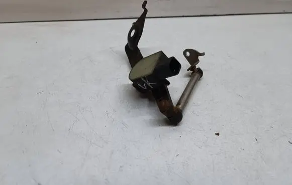 Audi A5 8T 8F Rear height level sensor lever