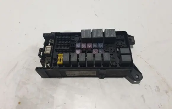KIA Sorento Fuse module 911603E040