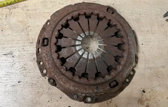 Toyota Yaris Verso Pressure plate 