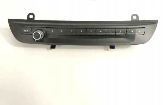 Head unit multimedia control