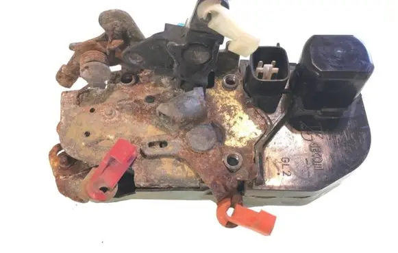 Chrysler 300M Front door lock