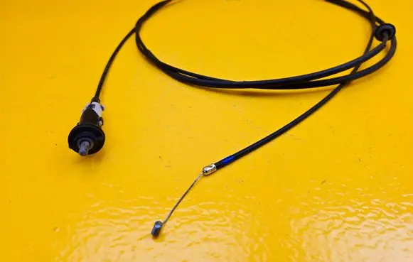 Toyota Hilux (AN120, AN130) Engine bonnet/hood lock release cable