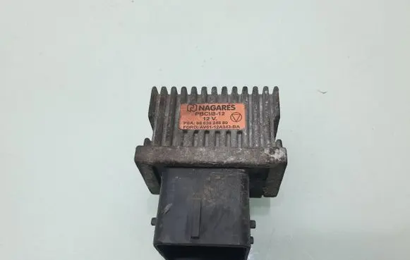 Peugeot 3008 I Glow plug pre-heat relay 9663824880