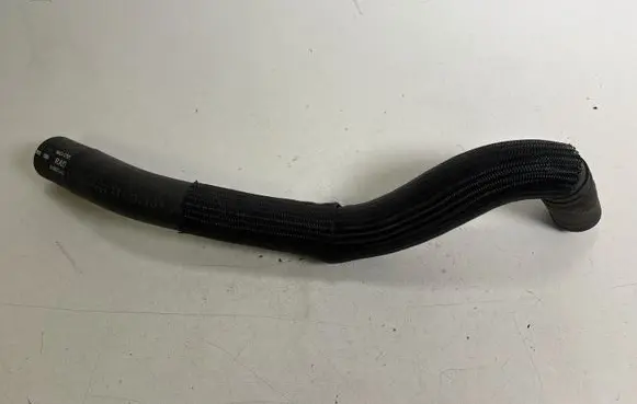 Ford Mustang VI Engine coolant pipe/hose FR338B273AD