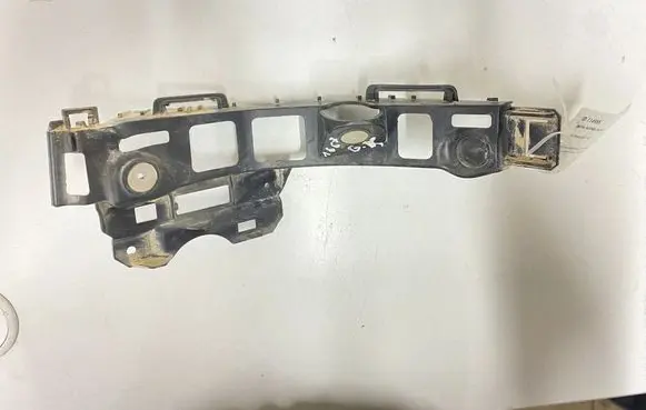 Opel Zafira B Rear bumper mounting bracket 13125043