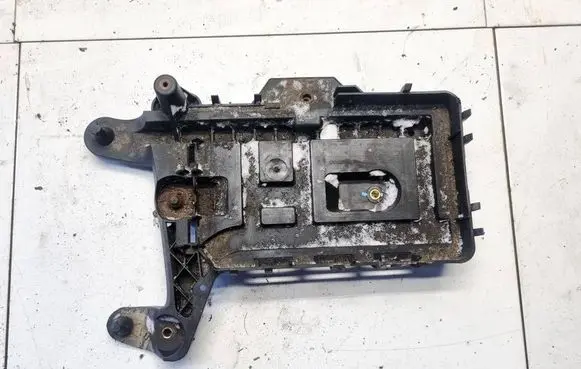 Skoda Octavia Mk2 (1Z) Battery bracket 1K0915333C