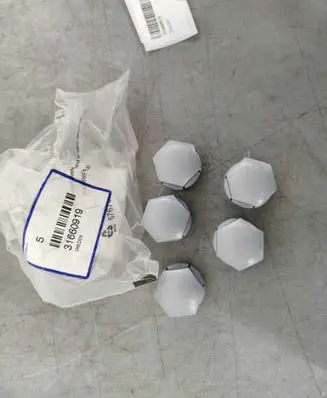 Volvo S90, V90 Wheel nut cap/cover 31660919