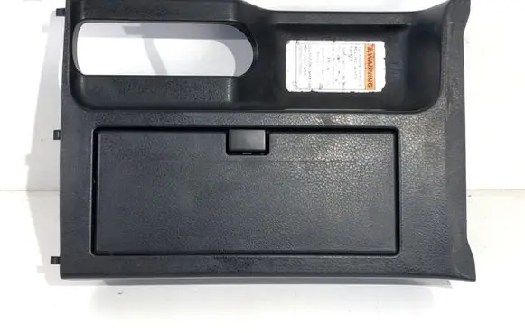 Suzuki Grand Vitara II Cup holder 