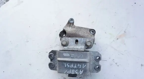 Audi A3 S3 8P Engine mounting bracket APAPODUSZKA