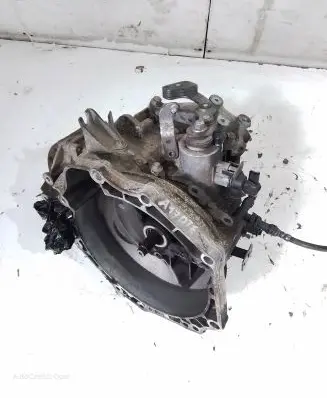 Opel Meriva B Manual 6 speed gearbox 55569878 M32