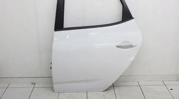 Hyundai ix20 Rear door