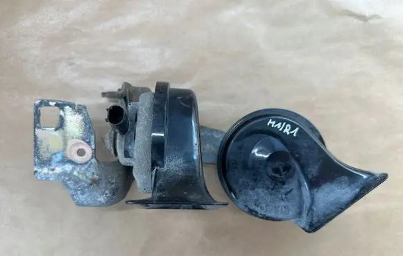 BMW 5 E60 E61 Horn signal 0092018