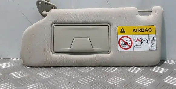 Mitsubishi Outlander Sun visor
