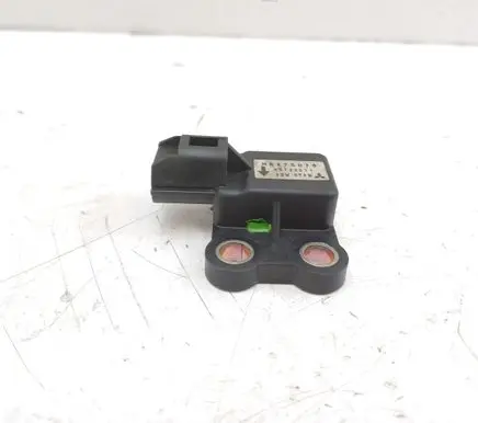 Mitsubishi Pajero Airbag deployment crash/impact sensor MR475078