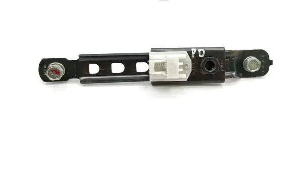 Mitsubishi Outlander Seat belt adjustment rail 63020B