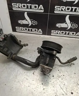 Mercedes-Benz ML W164 Power steering pump a0044668301