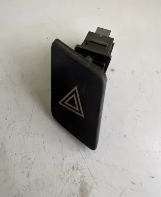 Toyota Yaris Hazard light switch 843320D020