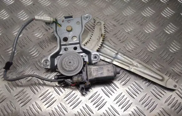 Toyota Prius (XW10) Rear door window regulator motor