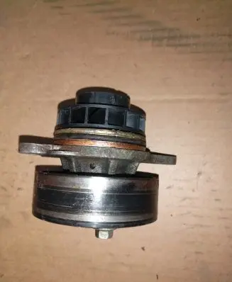 Renault Trafic III (X82) Water pump 210516513R