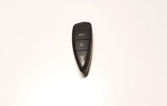 SsangYong Actyon Steering wheel buttons/switches 8915009050 050480