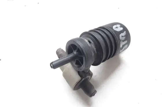 Opel Astra G Windscreen/windshield washer pump