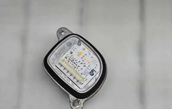 Opel Corsa F LED ballast control module 90186989