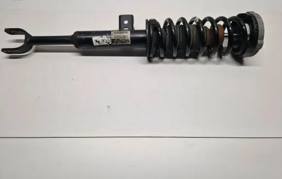 BMW 5 F10 F11 Front shock absorber with coil spring 6784318 320S183Z801 86990070
